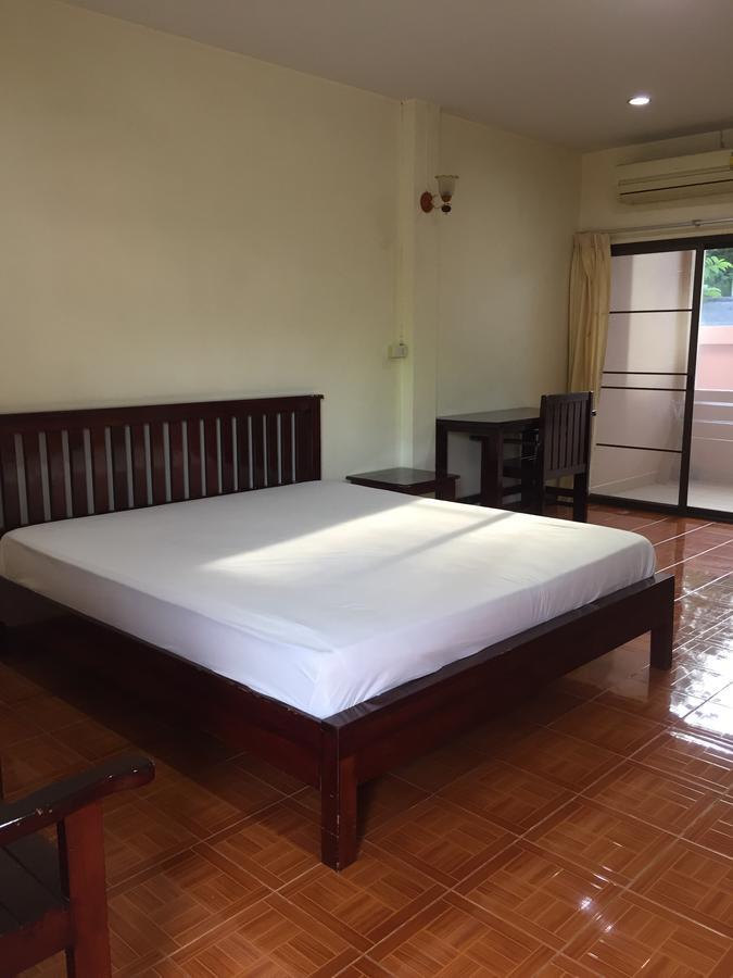 Poon Suk Hotel Kabin Buri Exteriör bild