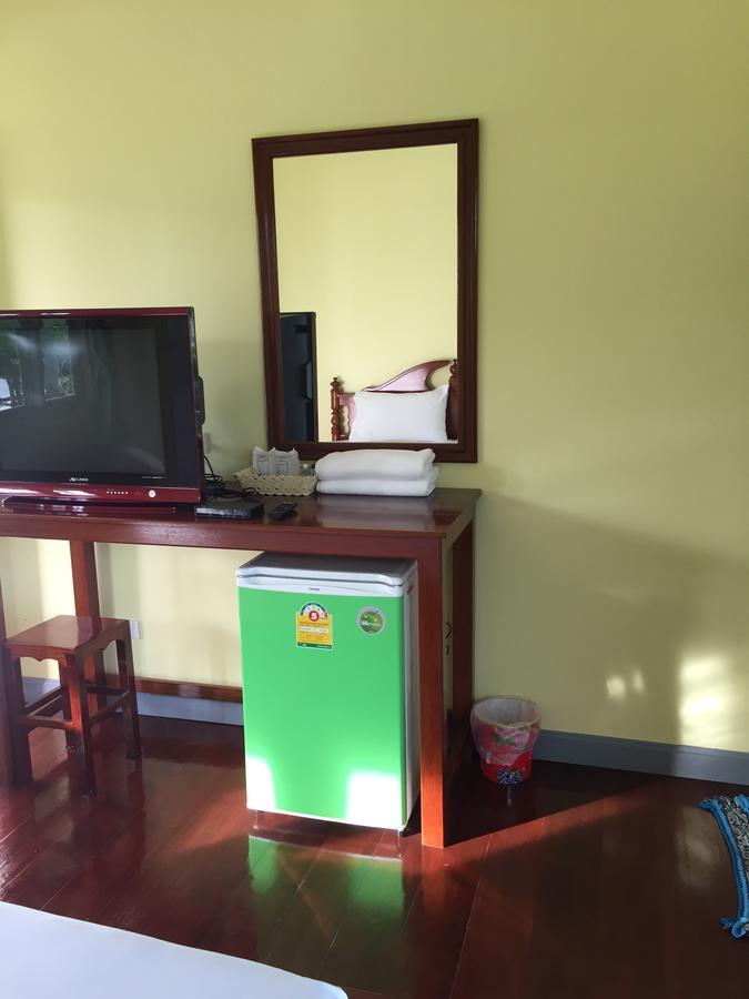 Poon Suk Hotel Kabin Buri Exteriör bild